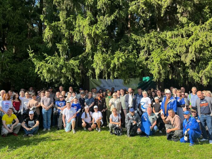 «Единая Россия» Подольска организовала экологическую акцию в рамках партийного проекта «Чистый лес»