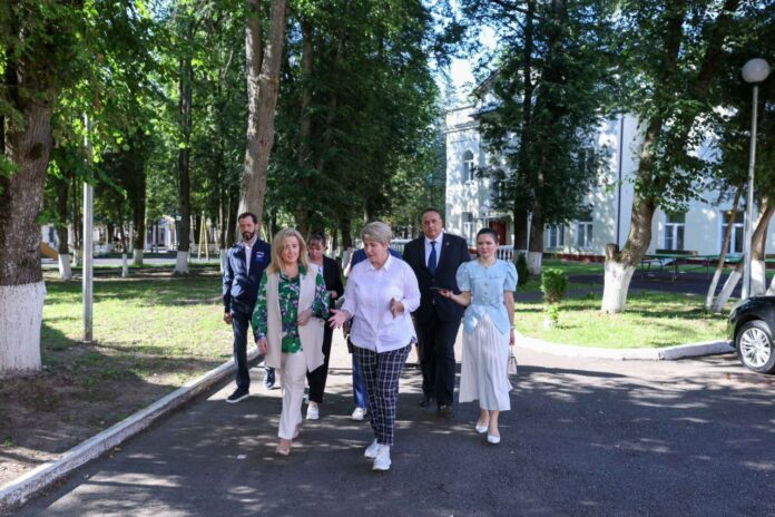 Депутаты Московской области проверяют безопасность детских объектов и организацию отдыха