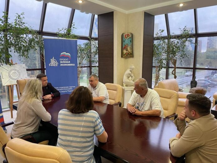 Партийцы провели встречу с представителями предприятий округа