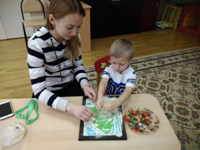 Мастер-класс для родителей прошел в детском саду «Кузнечик»