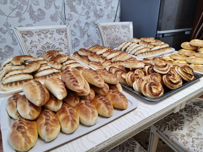 Отправили 200 пирогов вместе с гуманитарной помощью на СВО