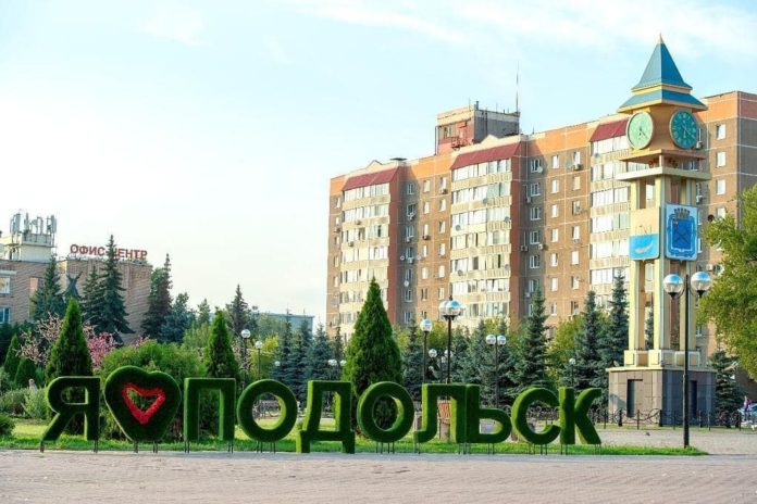 В Городском округе Подольск устанавливают топиарные конструкции и фигуры