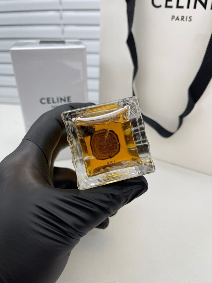 Задержана подозреваемая в краже парфюмерии в Подольске