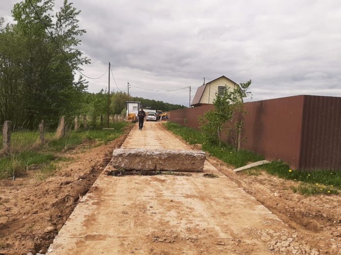 На действия компании «Ориентир» по строительству дороги в д. Гривно произведены обращения в прокуратуру...