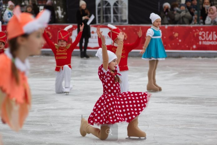 Фестиваль «Ледовая феерия» состоялся в подольском парке имени Виктора Талалихина