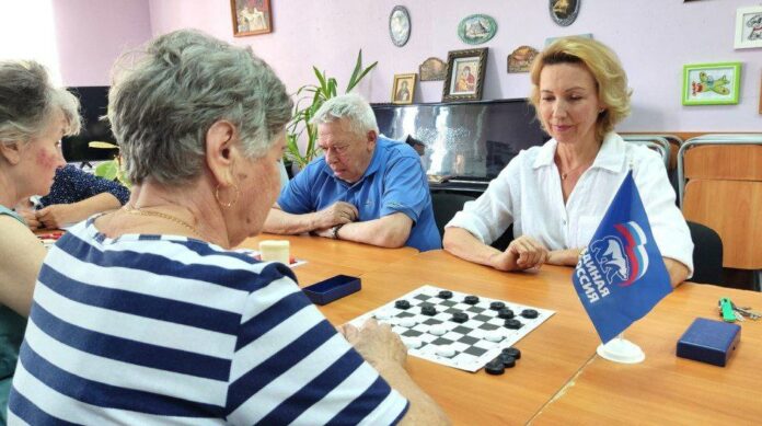 Партия «Единая Россия» в Подольске организовала шашечный турнир для инвалидов