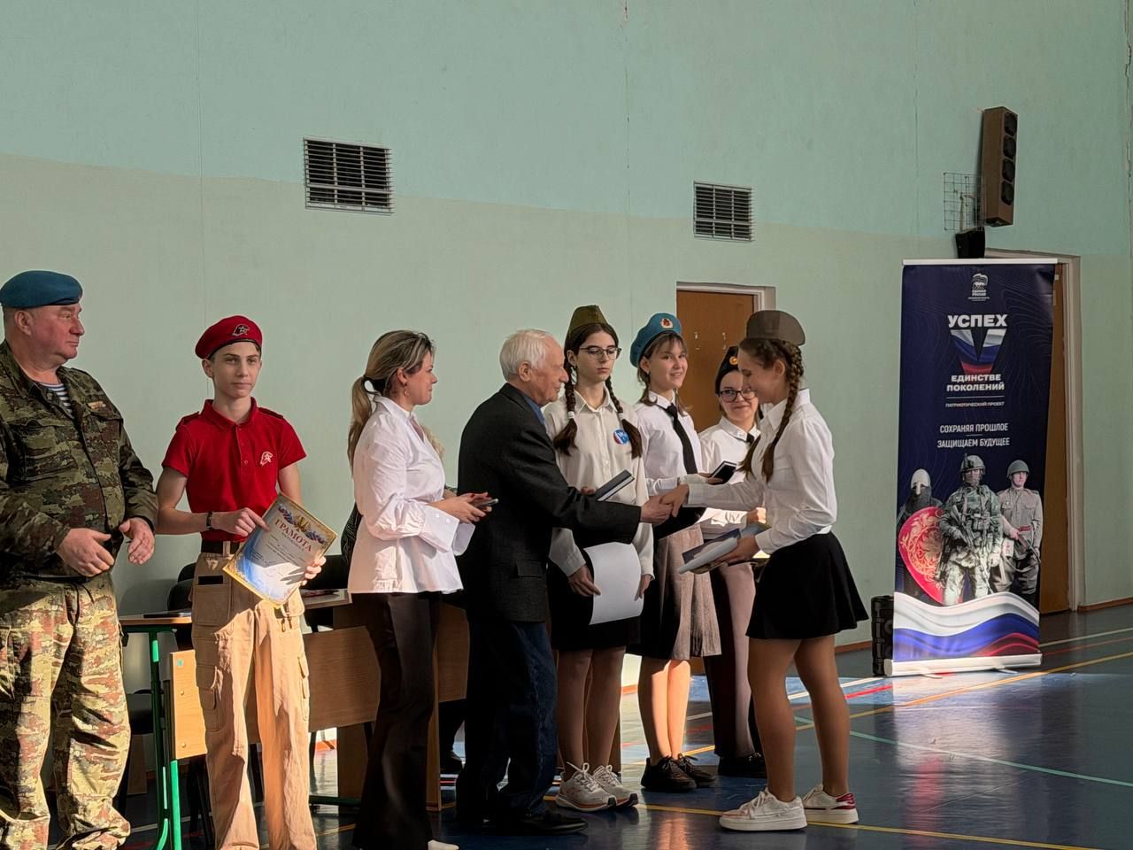 В Подольске прошёл смотр строя и песни, посвящённый Дню защитника Отечества