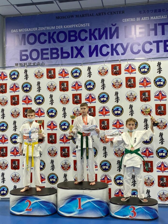 На Всероссийском турнире MOSCOW OPEN спортсмены из УСЦ Юность Климовской Федерации Кекусинкай завоевали бронзу