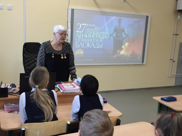 В школе № 5 состоялись классные часы, посвященные теме блокады Ленинграда