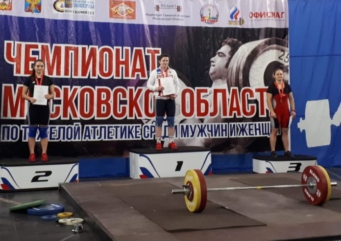 Подольчанка стала лучшей на областном чемпионате по тяжелой атлетике