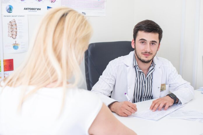 Что делать, если в семье кто-то заболел гриппом или коронавирусной инфекцией?