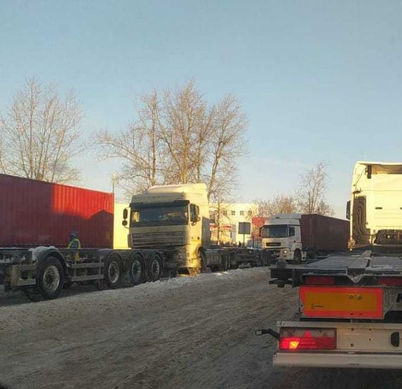 Хронические пробки на Цементном проезде