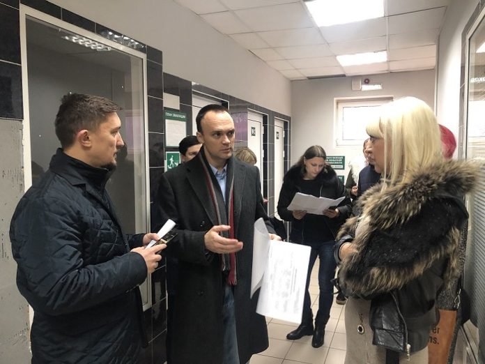 В Большом Подольске мобильная группа проверила 20 крупных торговых точек