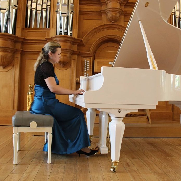 В КПЦ «Дубровицы» состоялся концерт фортепианной музыки цикла «Эта прекрасная классика» «Piano Solo»