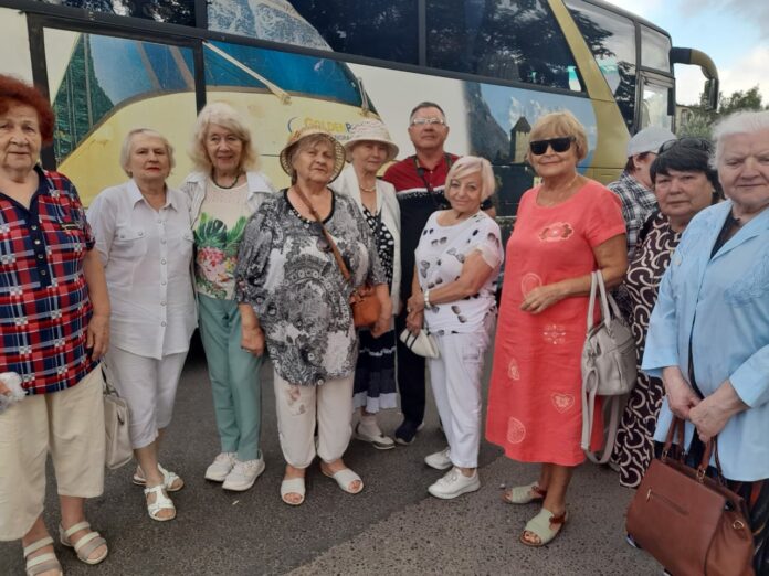 Депутат Совета депутатов вместе с ветеранами горокруга Подольск посетили музей-заповедник художника Василия Поленова