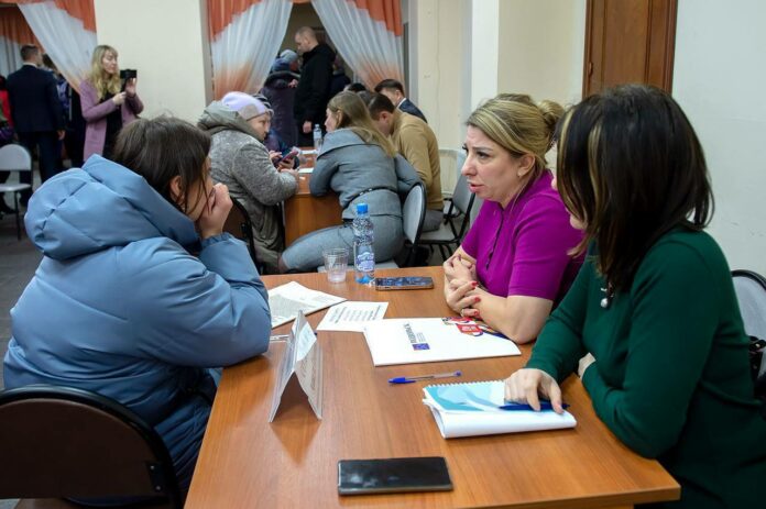 Выездная администрация Подольска работала в поселке МИС