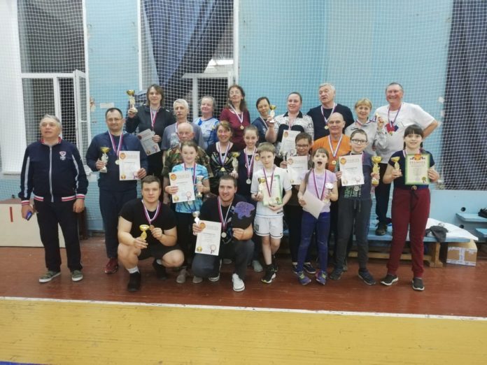 Жителей округа приглашают поиграть в пиклбол