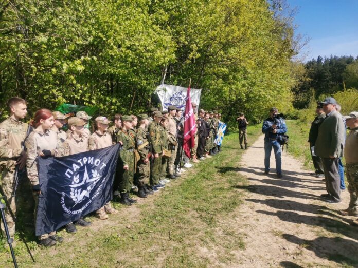 В микрорайоне Кузнечики состоялось открытие военно-спортивной игры «Зарница»