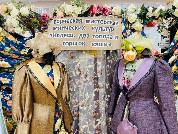 Выставка творческой мастерской этнических культур открылась в Подольске