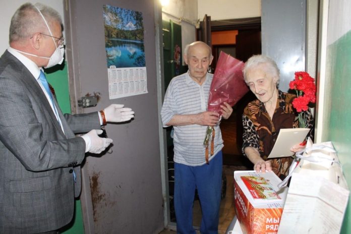 Депутаты Мособлдумы продолжают волонтёрскую деятельность в  Подмосковье