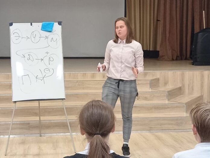 Для учащихся школ Подольска провели беседу «Профилактика деструктивного поведения. Подростковые ценности»