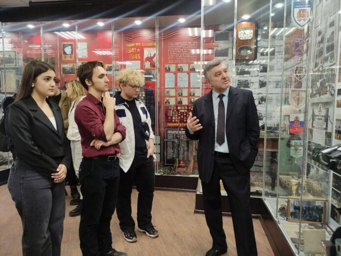 Молодая Гвардия совместно с институтом сервисных технологий РГУТиС организовали экскурсию в музей ГУ МВД...