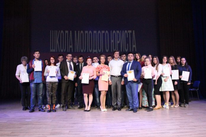 В округе открылась новая ступень проекта «Школа молодого юриста»