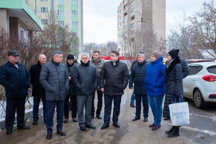 Глава городского округа Подольск проверил содержание территории Гривно