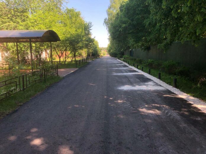 Дороги ремонтируют в округе