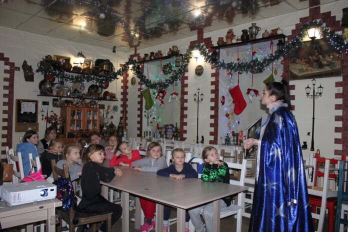 Программа «Сказочная горница. По страницам книг» состоялась в «СДК «Романцево»