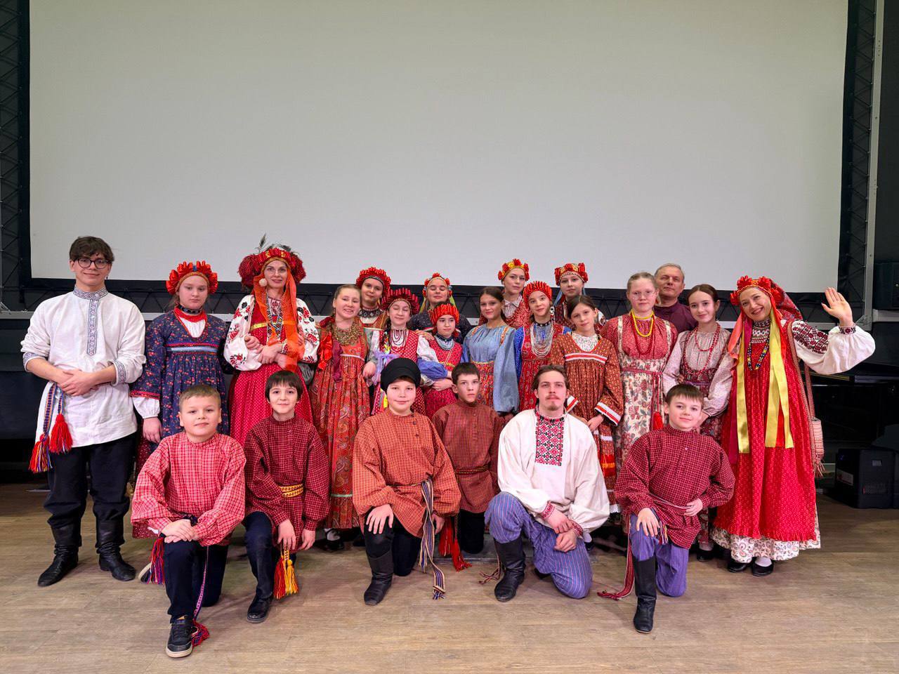 Ансамбли ДК «Октябрь» представили на Всероссийской конференции программу, посвящённую верхнеокской певческой традиции