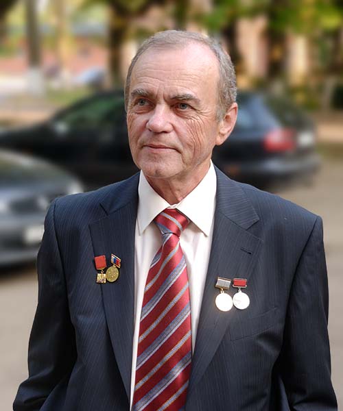 Уникальную монографию «Боевые патроны стрелкового оружия» подготовил бывший сотрудник ЦНИИТОЧМАШ