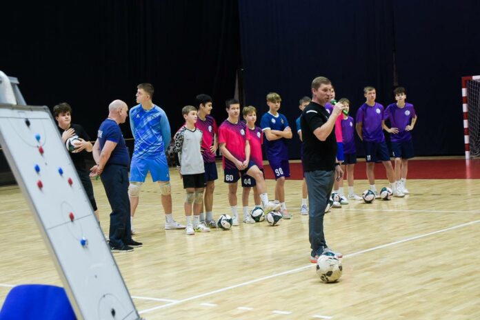 Легенда мини-футбола Андрей Юдин выступил с мастер-классом в Подольске