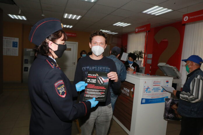 Госавтоинспекция продолжает извещать граждан о безопасности нахождения в дорожно-транспортной среде