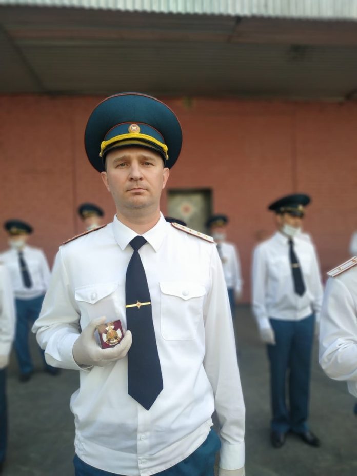 Сотрудники Подольского пожарно-спасательного гарнизона получили ведомственные награды