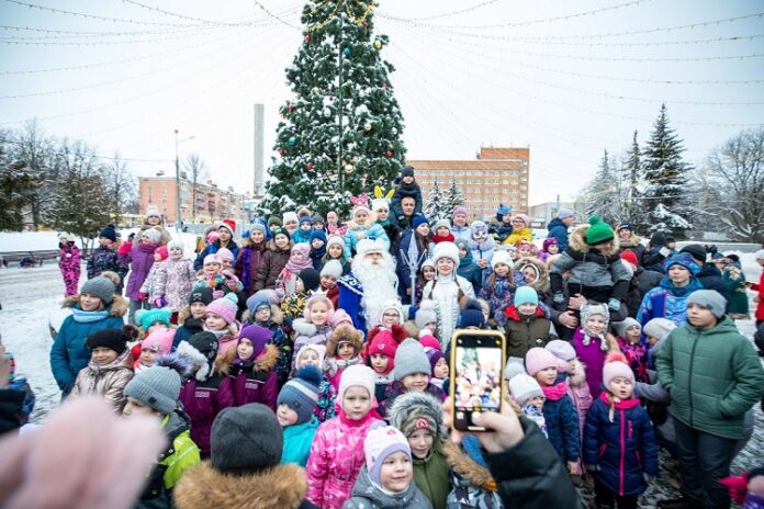 Фестиваль новогодних персонажей состоялся в Подольске 1 января
