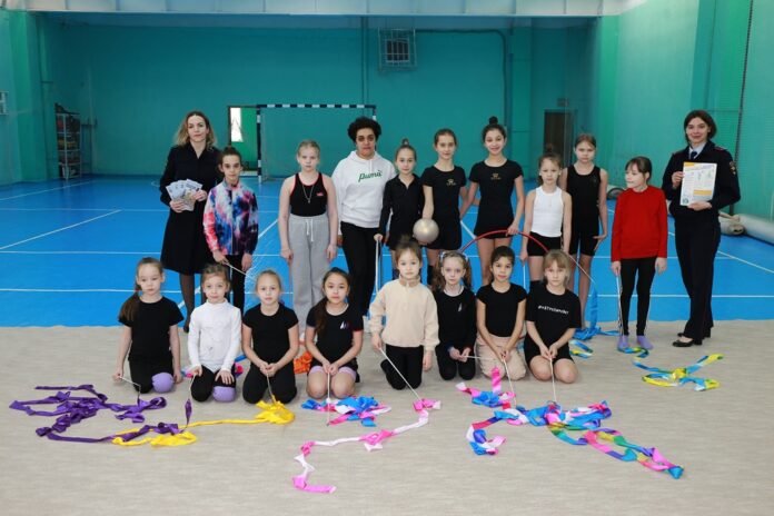 Сотрудники Госавтоинспекции г.о. Подольск провели информационно-профилактические мероприятия в спортивных секциях