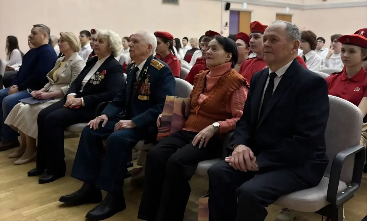 Урок мужества в Подольске: история семьи, воспитавшей Героя