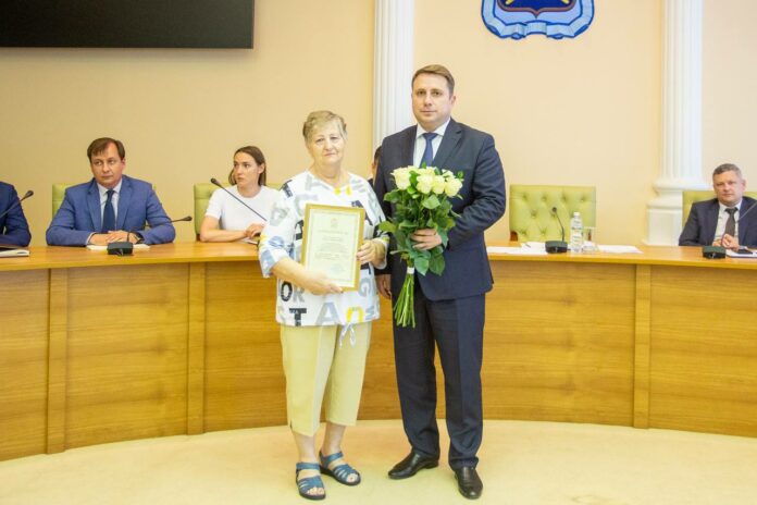 Добросовестный труд и высокий профессионализм коллег отметил губернатор МО