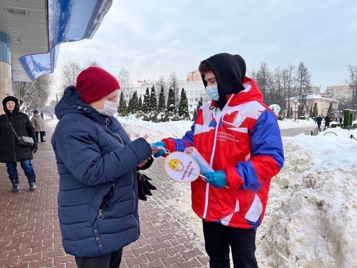 Мониторинг масочного режима в общественных местах продолжают проводить подольские волонтеры