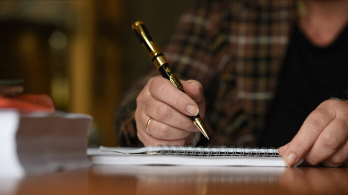 Информируем подольчан: больничные для пожилых жителей Подмосковья  на самоизоляции продлили до 23 августа