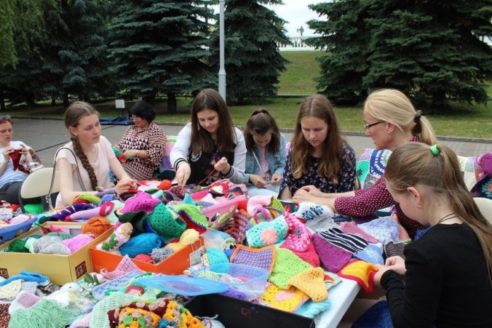 Акция «Вязание на публике» пройдет в подольском парке «Дубрава»