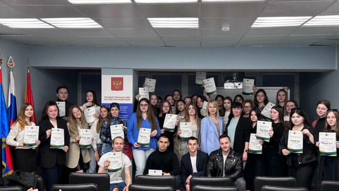 В Подольске состоялся выпуск из школы вожатского мастерства