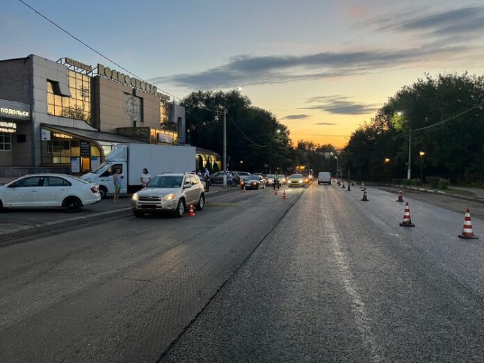 Водитель легкового автомобиля совершил наезд на несовершеннолетнего пешехода