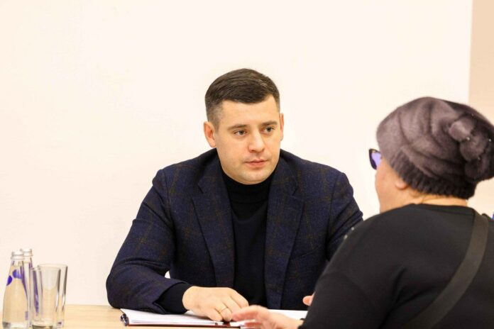 В микрорайоне Южном провели выездную администрацию