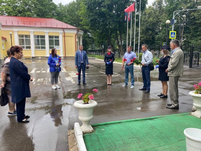 Память ветеранов боевых действий почтили подольские сотрудники полиции и общественники