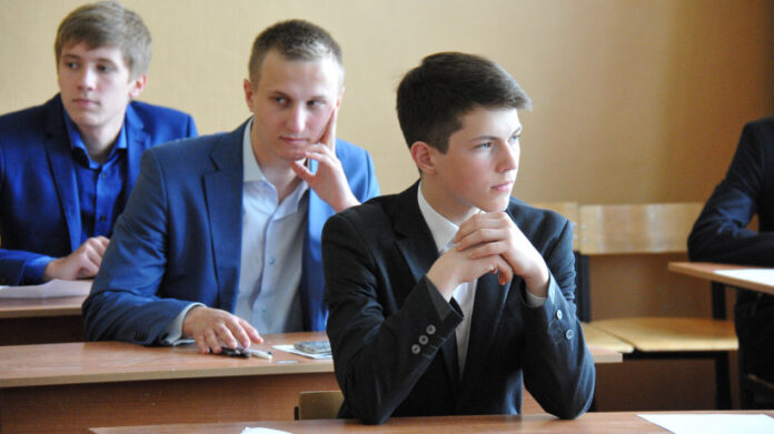 Вниманию подольчан: выпускники Подмосковья написали ЕГЭ по русскому языку