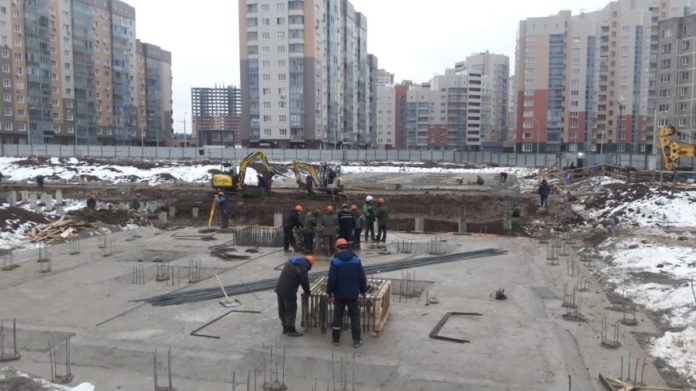 Рабочее совещание по строительству общеобразовательной школы на 1100 мест состоялось в муниципалитете