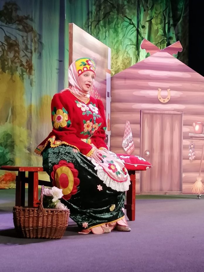 В ДК «Октябрь» состоялся интерактивный спектакль