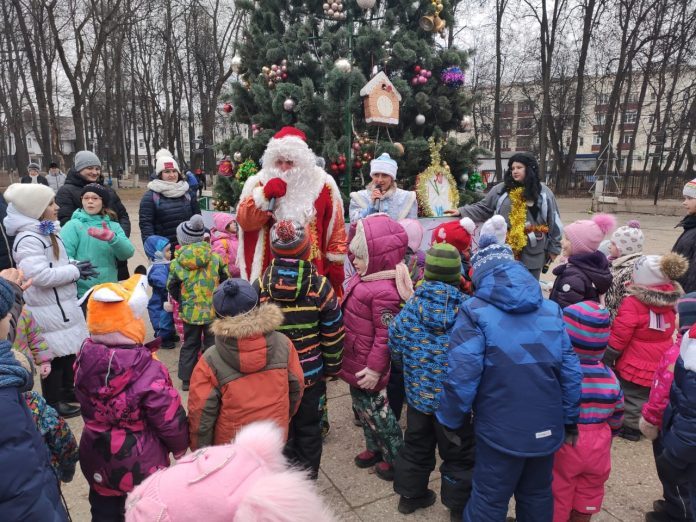 Новогодние программы для детей проходят в парках Подольска